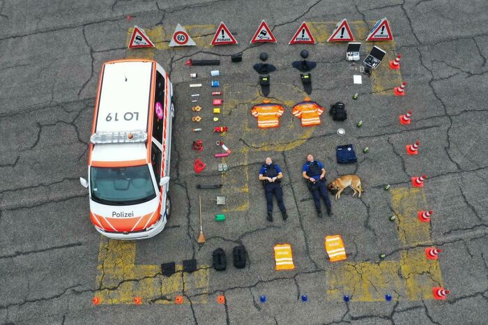 Another Swiss Emergency Service: Dog Police Crew Setup