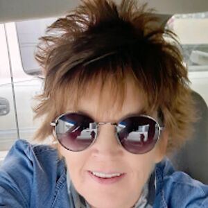 kellyhuntlhirondellekell avatar