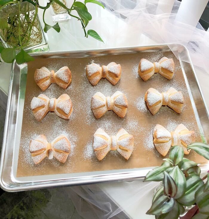 Made These Dinner Rolls For Thanksgiving, They Were A Hit With The Family