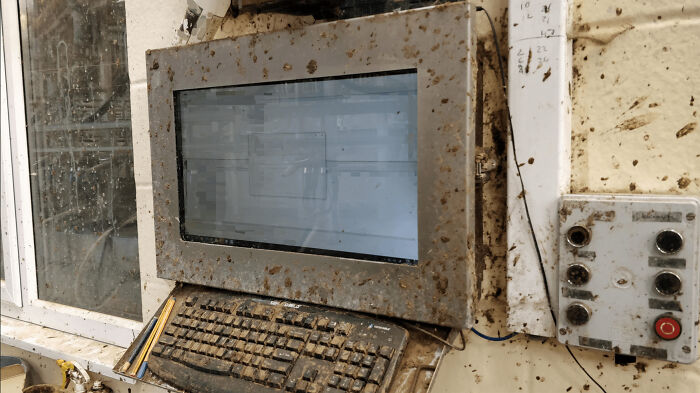 User States "PC Runs Like Cr*p"