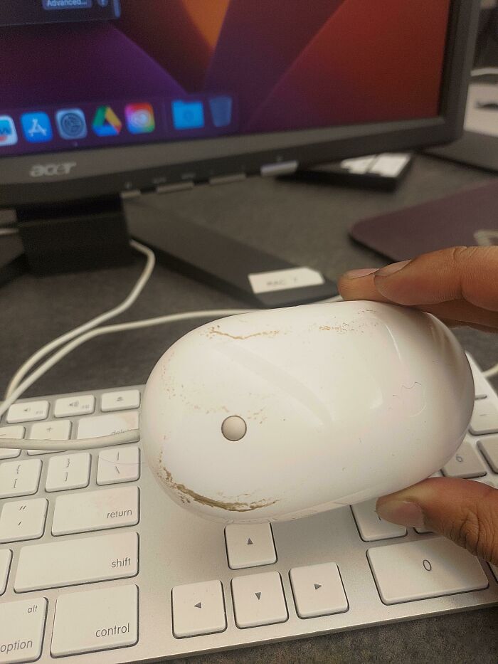 Behold, The Mighty Mouse™, Covered In Mighty™ Amounts Of Schmoo. People Are Frickin Disgusting