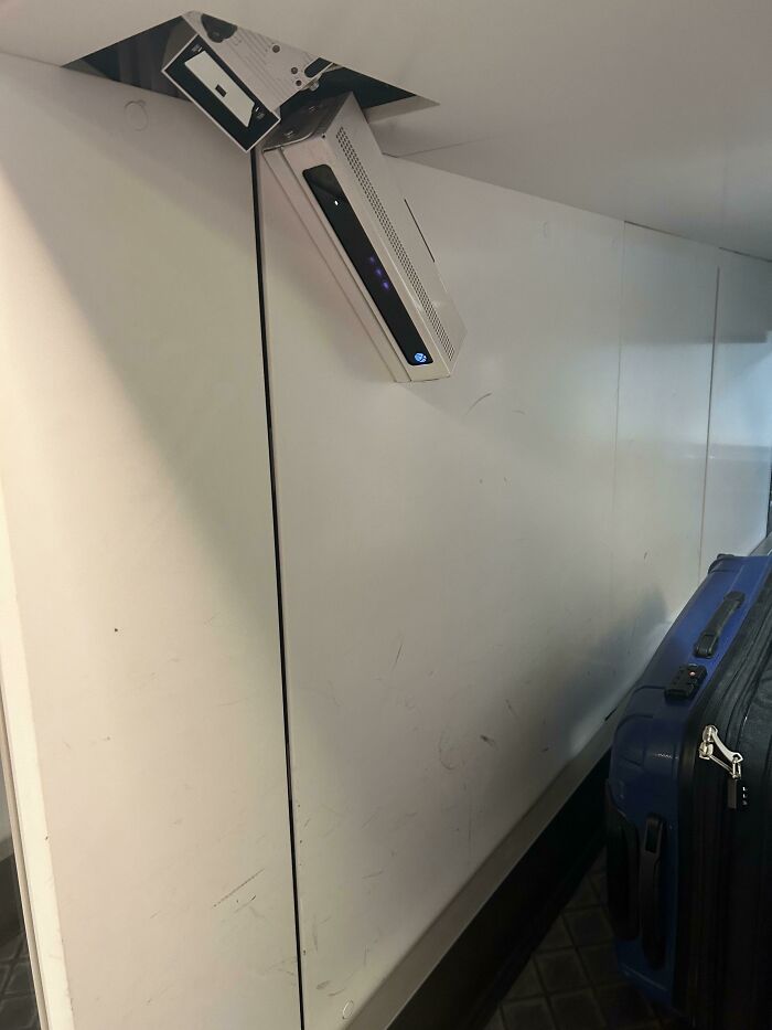 Airport Uses Xbox’s Kinect At Check In Baggage