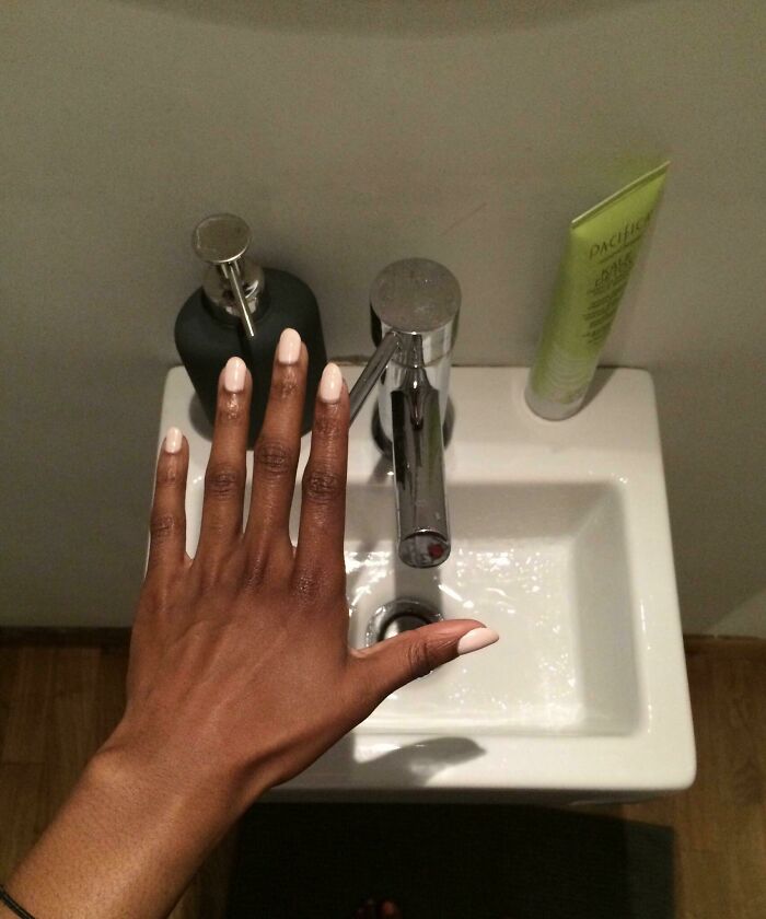 I’ve Never Felt So Gigantic (Airbnb In Italy)