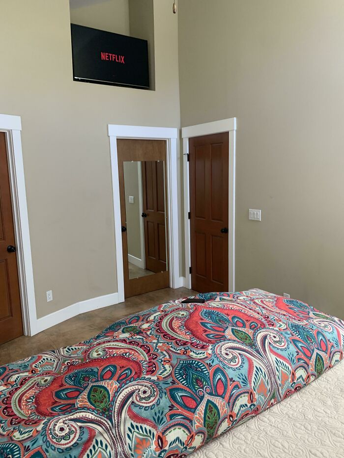 This TV At The Airbnb Im Staying At