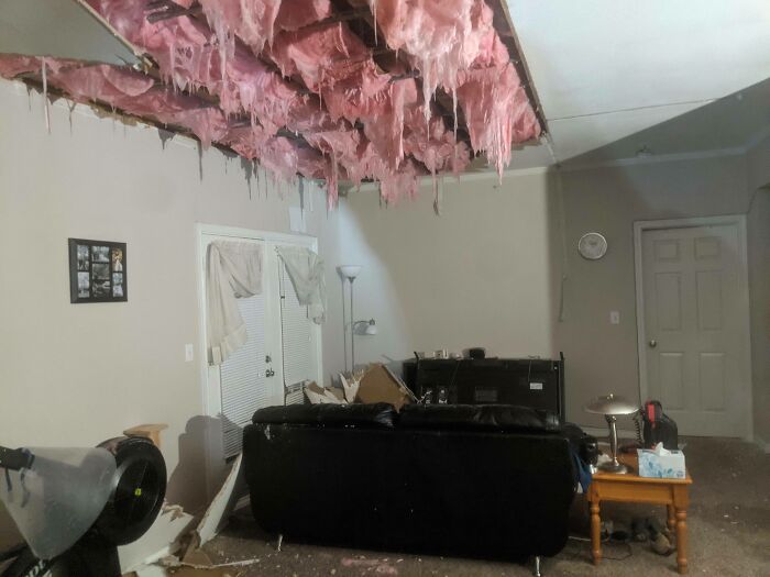 Se fue la luz durante 30 horas. Volví a casa y al vecino de arriba le había reventado una tubería