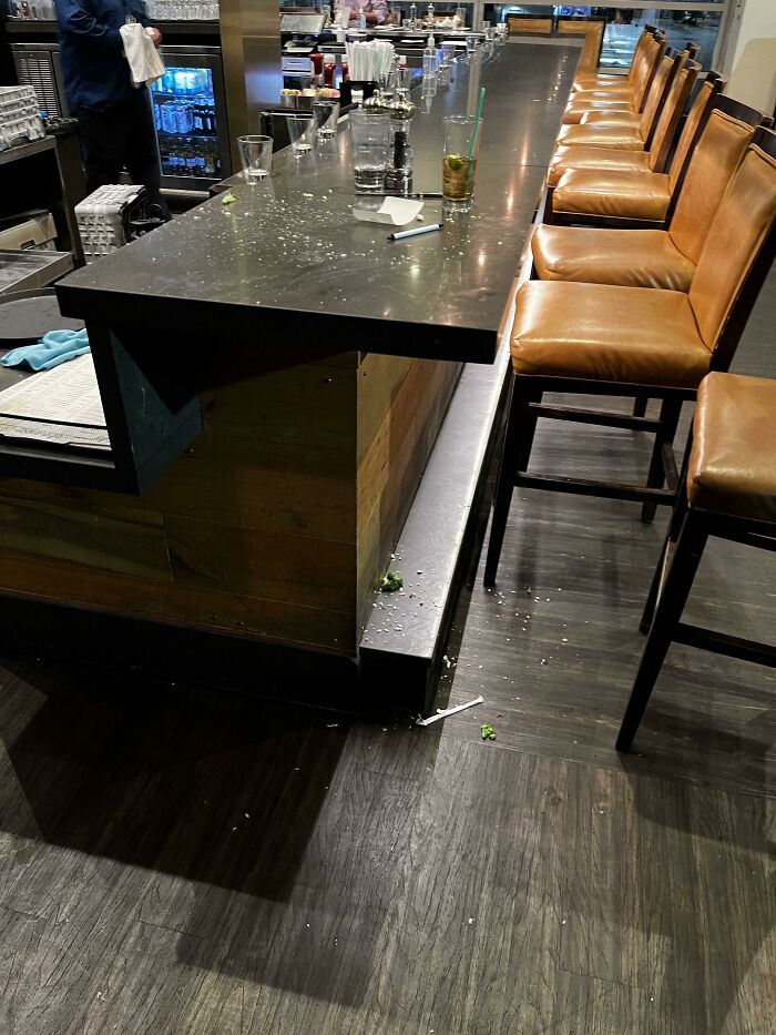 A Grown Man Sneezed About 40 Times Within A Few Minutes Without Covering His Mouth. This Is The Aftermath