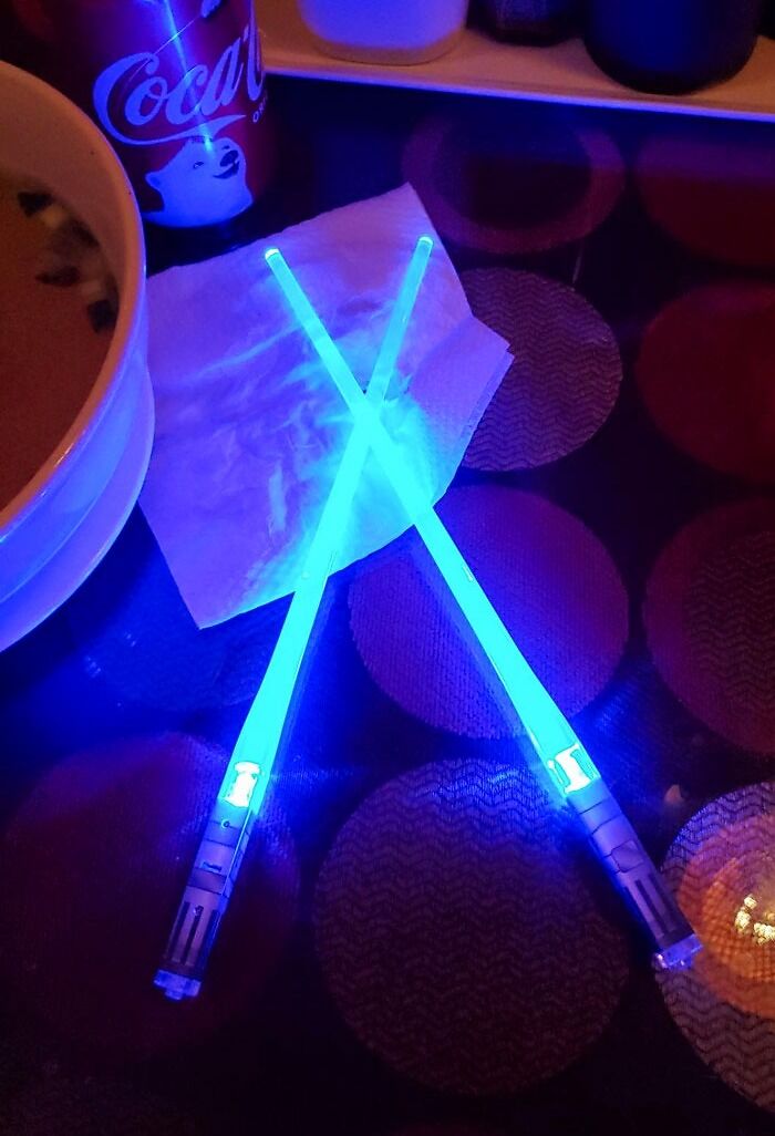  Lightsaber Chopsticks : That'll Take Your Dinner Experience To A Galaxy Far, Far Away — They're Basically A Must-Have For All Diehard Movie Fans And Sushi Lovers!