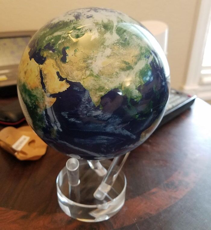  Spinning Globe : The Perfect Gift For Everyone From Tech Geeks To World Travelers, And, Let's Be Real, It's Gonna Spice Up Any Desk Or Bookshelf It Lands On – All While Silently Reminding Us Of The Beauty Of Our Planet.