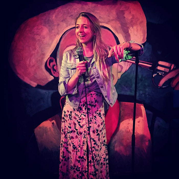 A Woman&rsquo;s Wedding Dress Shopping Goes Viral As People Notice Something Is Off With Her Photo