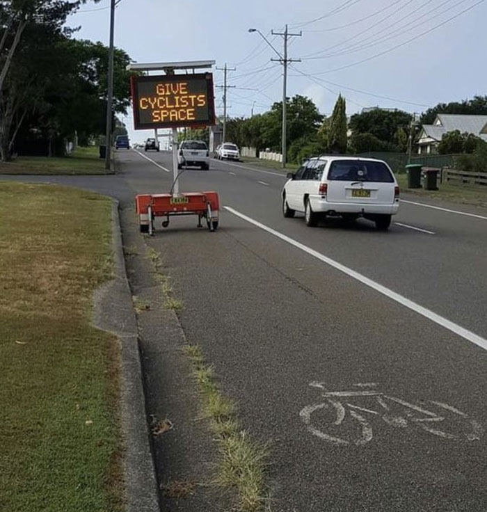 Dejad espacio a los ciclistas