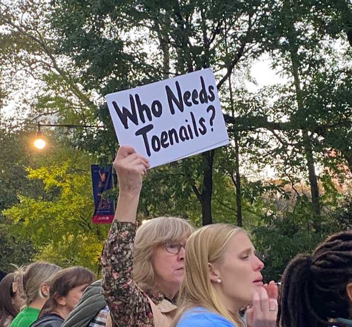 Some Marathon Watchers Had A Very Niche Sense Of Humor