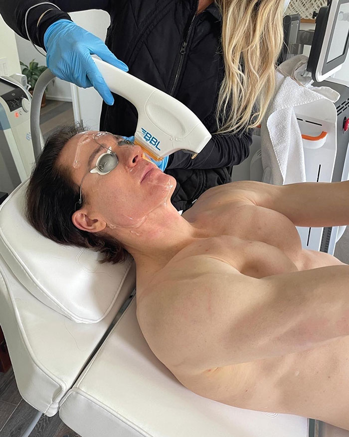 People Say Tech Mogul&rsquo;s Attempt At Reversing His Age Has Given Him An &ldquo;Uncanny Valley&rdquo; Look