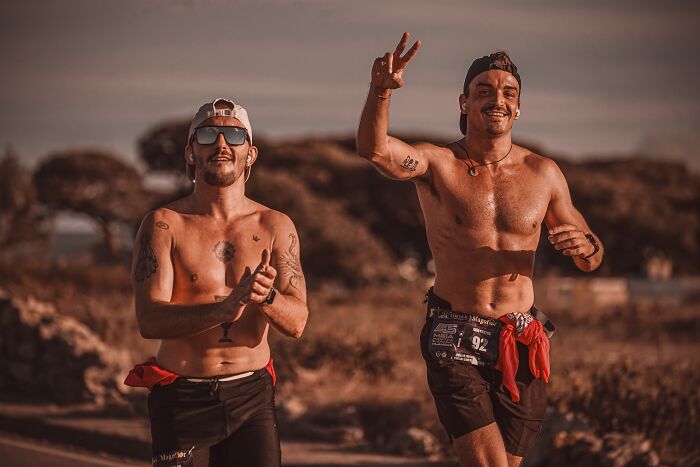 29 Experiences Only One Gender Has That The Other Is Jealous Of, As Pointed Out Online