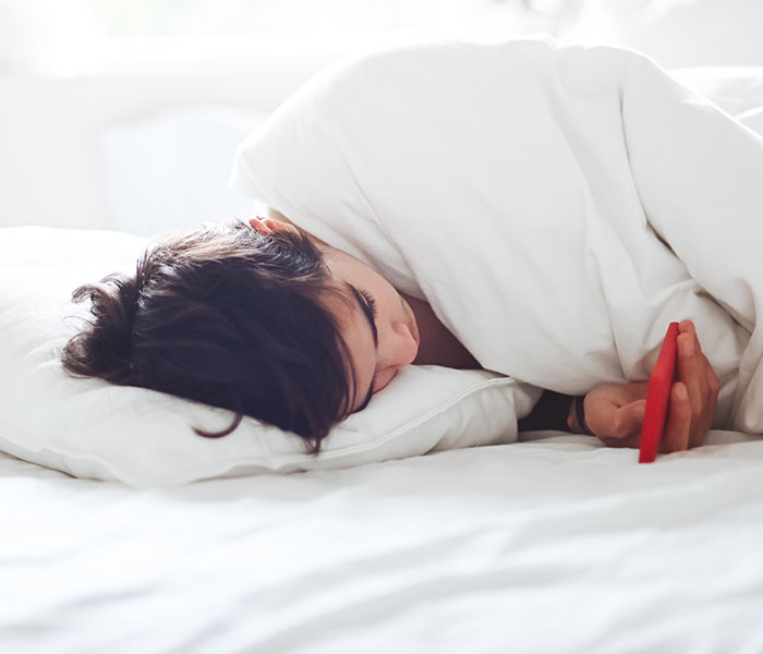 Experts Grow Concerned Of New &ldquo;Harmful&rdquo; Bed Rotting Trend Popular Among Young People