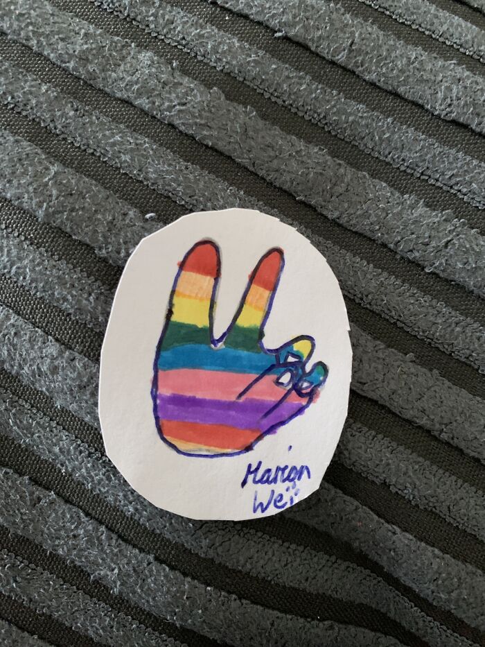 𝑻𝒉𝒊𝒔 𝒊𝒔 𝒑𝒓𝒐𝒃𝒂𝒃𝒍𝒚 𝒎𝒚 𝒃𝒆𝒔𝒕. 𝑰 𝒖𝒔𝒖𝒂𝒍𝒍𝒚 𝒕𝒉𝒓𝒐𝒘 𝒎𝒚 𝒅𝒓𝒂𝒘𝒊𝒏𝒈𝒔 𝒂𝒘𝒂𝒚 𝒔𝒐 𝑰 𝒅𝒐𝒏𝒕 𝒉𝒂𝒗𝒆 𝒎𝒂𝒏𝒚 𝒑𝒊𝒄𝒔 𝒐𝒇 𝒕𝒉𝒆𝒎