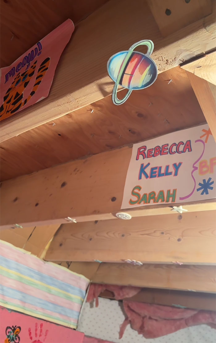 People Urge Woman To Call The Police Upon Discovering Secret Room Painted With Kids&rsquo; Handprints