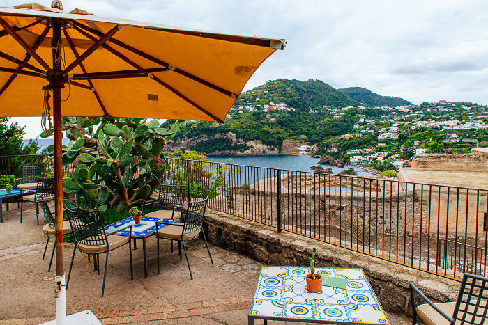 I Spent A Few Days In Naples Capturing Its Colourful Streets, Unique Culture, And Surrounding Islands