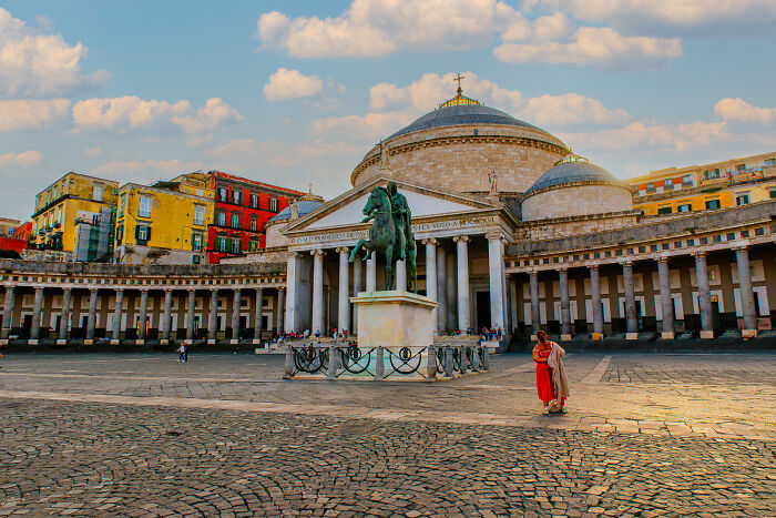 I Spent A Few Days In Naples Capturing Its Colourful Streets, Unique Culture, And Surrounding Islands