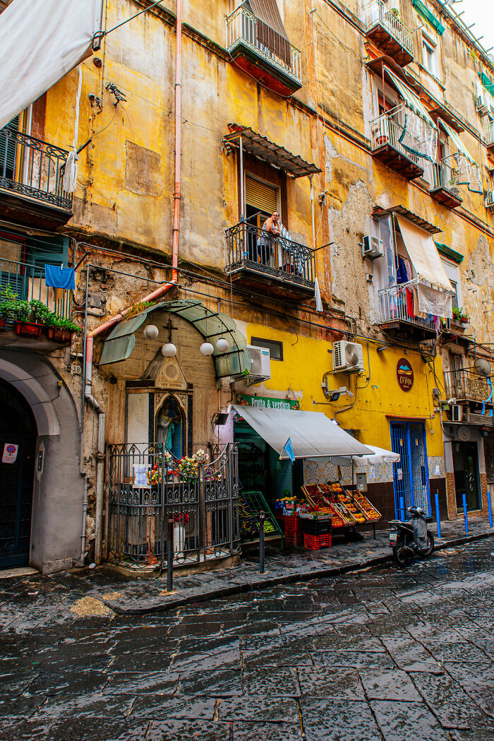 I Spent A Few Days In Naples Capturing Its Colourful Streets, Unique Culture, And Surrounding Islands