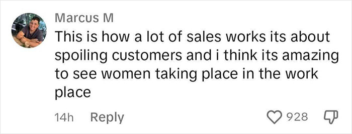 &ldquo;This Is How Sales Work&rdquo;: People Praise Woman Who Takes Clients To The Nail Salon For Business