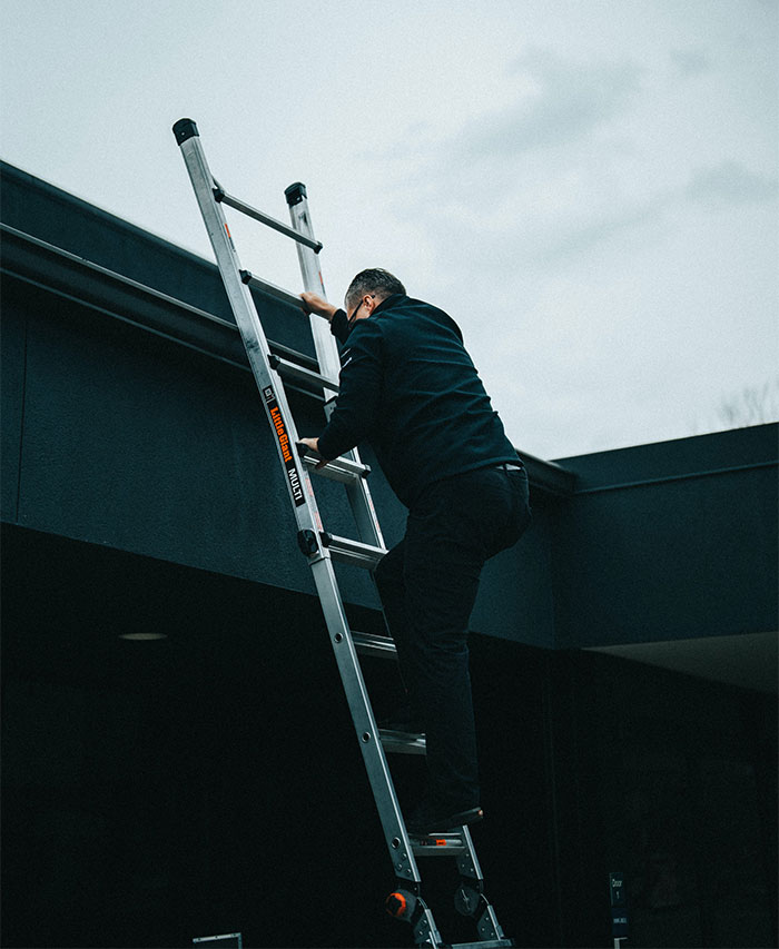 “Eating Raw Flour”: 40 Dangerous Things That Most Perceive To Be Safe