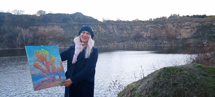 Here's What Artists Paint In The Front-Line Zone