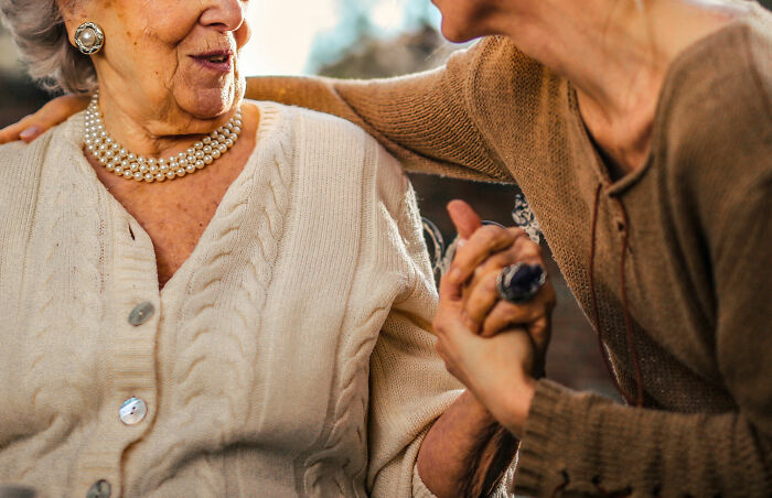 50 People Reveal The Harsh Truths That Were The Adult Version Of Being Told Santa Isn’t Real