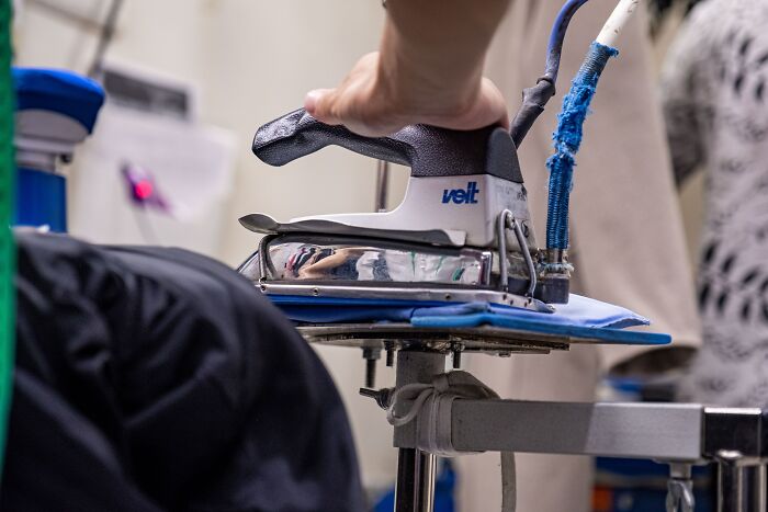 Someone Asked “What Happens In Hospitals That’s Hidden?”, And 30 HC Workers Delivered