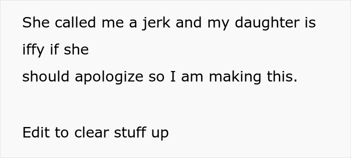 Teen Finally Snaps After 5 Months Of Her Classmate Disrupting Lessons, Tells Her To Shut Up