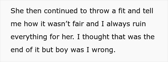 Woman Catches Jealous Sister About To Cut Her Wedding Dress, Bans Her From The Wedding Woman Catches Jealous Sister About To Cut Her Wedding Dress, Bans Her From The Wedding