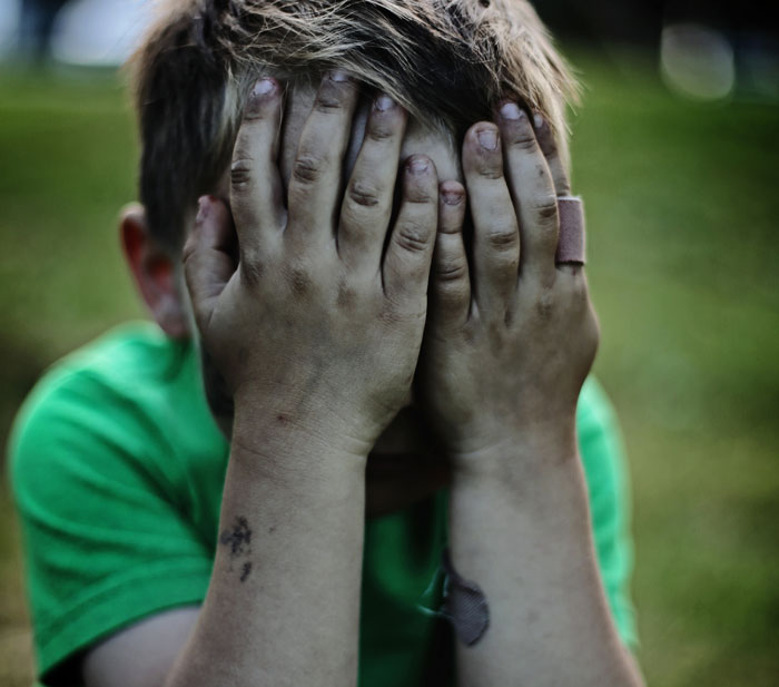 Middle Kid Always Got Ignored Until His Destination Wedding That The Fam Wanted To Come To For Free
