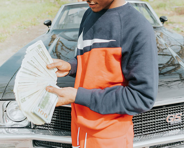 30 Biggest Hoaxes That Some People Still Believe In