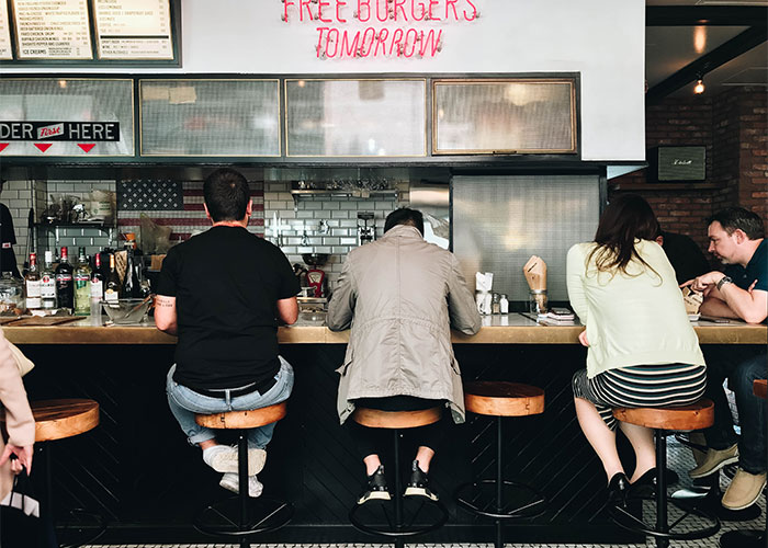 29 Restaurant Red Flags That Mean You Should Probably Not Eat There