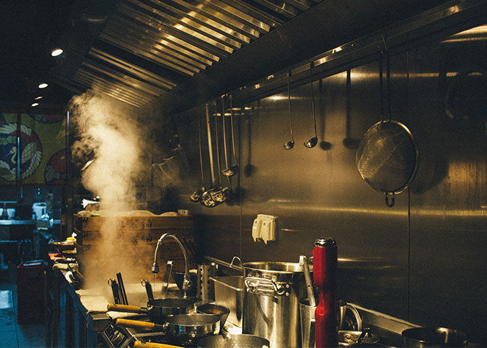 29 Restaurant Red Flags That Mean You Should Probably Not Eat There