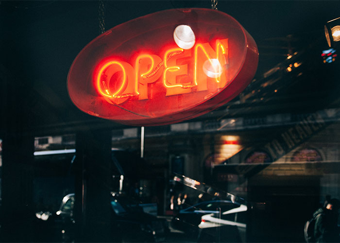 29 Restaurant Red Flags That Mean You Should Probably Not Eat There