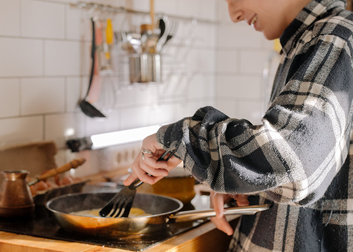 "What's The Most Bizarre 'House Rule' You've Encountered At Someone Else's Home?" (40 Answers)