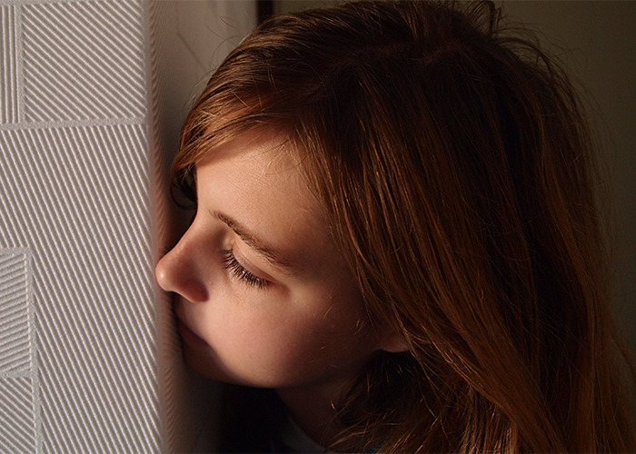 "What's The Most Bizarre 'House Rule' You've Encountered At Someone Else's Home?" (40 Answers)