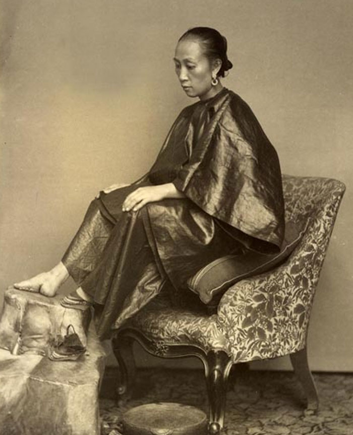 “Makes Me Physically Cringe”: 30 People List Beauty Standards That Need To Retire