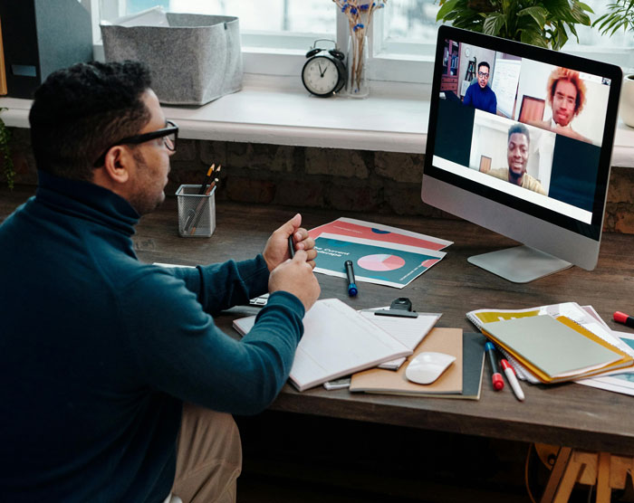 Boss Makes An Error By Insisting That Worker Present In Person When They Advised Against It Boss Makes An Error By Insisting That Worker Present In Person When They Advised Against It