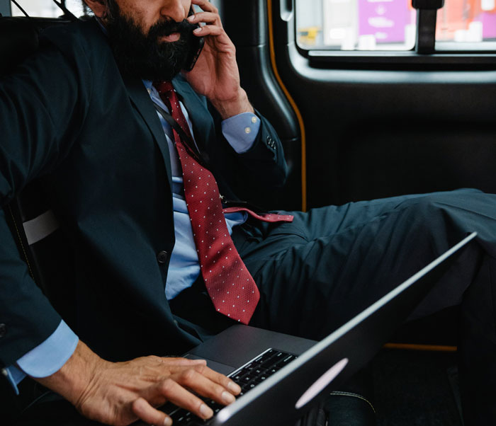 Boss Makes An Error By Insisting That Worker Present In Person When They Advised Against It Boss Makes An Error By Insisting That Worker Present In Person When They Advised Against It