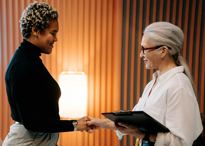 Boss&rsquo; Ultimatum Backfires When Employee Chooses To Quit, Chases Her Screaming