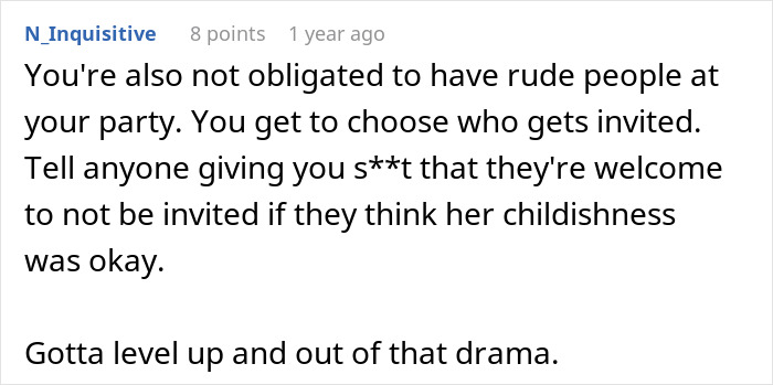 “Dressed As A Pumpkin”: Woman Kicks Out Halloween Party Guest Over Inappropriate Costume “Dressed As A Pumpkin”: Woman Kicks Out Halloween Party Guest Over Inappropriate Costume