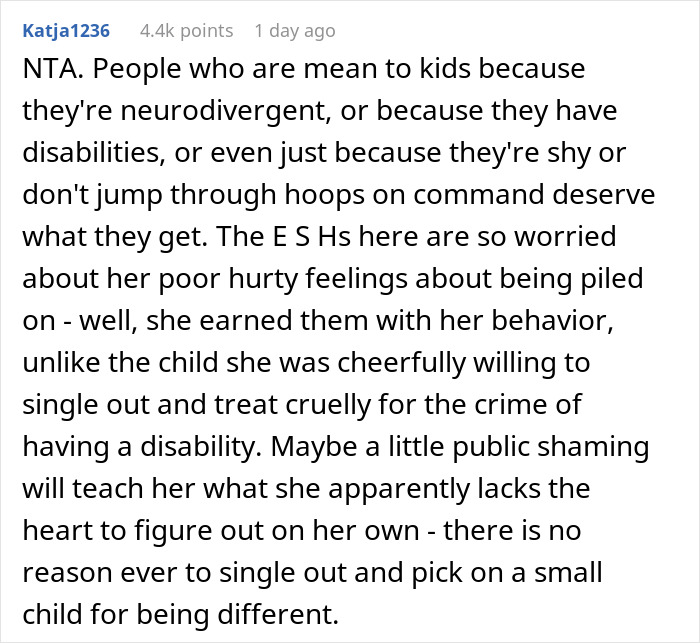 Rude Woman Receives Nothing But Pranks On Halloween After Her Ignorant Actions Have Consequences