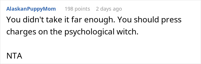 Woman Catches Jealous Sister About To Cut Her Wedding Dress, Bans Her From The Wedding Woman Catches Jealous Sister About To Cut Her Wedding Dress, Bans Her From The Wedding