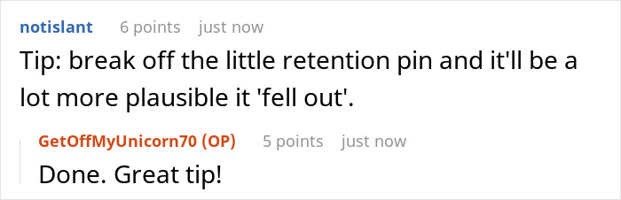 “I Unplugged My Phone”: Office Worker Fed Up After Answering Calls For A Colleague For 2 Years “I Unplugged My Phone”: Office Worker Fed Up After Answering Calls For A Colleague For 2 Years