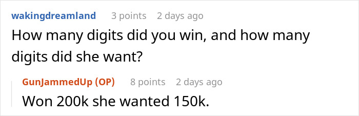 Screenshot of an online conversation about a lottery winner refusing to share the prize with his girlfriend.