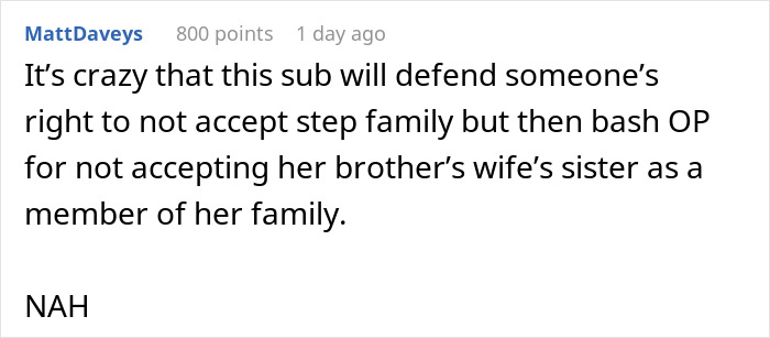 Woman Doesn’t See Girl Her Parents Took In As Family, Wants Family Wedding Picture Without Her Woman Doesn’t See Girl Her Parents Took In As Family, Wants Family Wedding Picture Without Her
