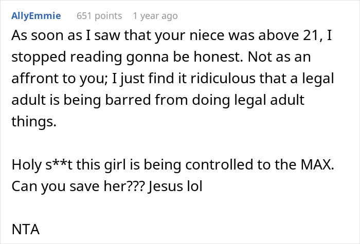 Parents Are Livid Aunt Didn’t Stop 23 Y.O. Niece From Drinking Beer And Watching A “Dirty” Movie Parents Are Livid Aunt Didn’t Stop 23 Y.O. Niece From Drinking Beer And Watching A “Dirty” Movie