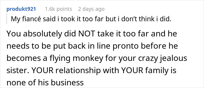 Woman Catches Jealous Sister About To Cut Her Wedding Dress, Bans Her From The Wedding Woman Catches Jealous Sister About To Cut Her Wedding Dress, Bans Her From The Wedding