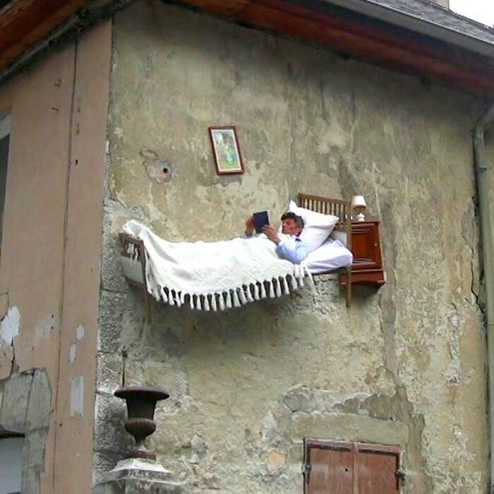 Inside – Outside Concept, By Thierry Mandon